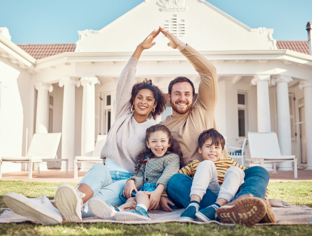 family home buying tips, choosing a house for family, family-friendly neighborhoods, home buying checklist, family home priorities, best house features for families, finding family-friendly homes